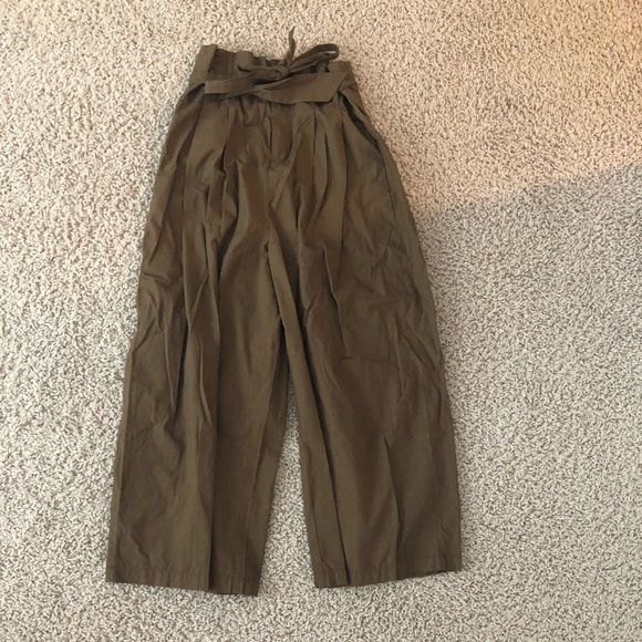 Urban Outfitters Pants - Army Green paper bag pants